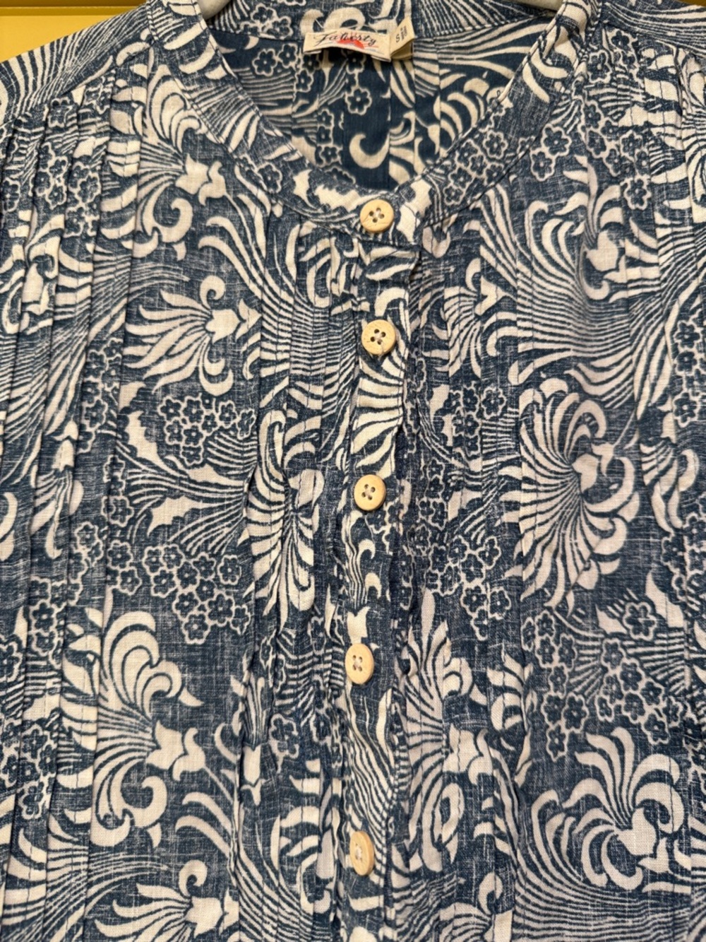 Faherty Blue & White Floral Button-Front Tunic Dress linen , with pockets - Picture 3 of 5